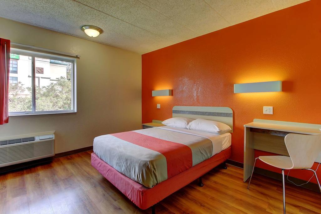 Motel 6-York, Pa - North Exterior photo